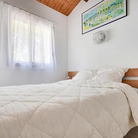 Дом отдыха Cozy Home In La Faute-Sur-Mer *