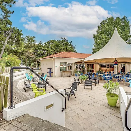 Cozy Home In La Faute-Sur-Mer Dom wakacyjny *
