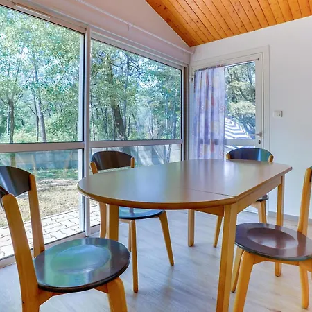 Stunning In La Faute-sur-Mer