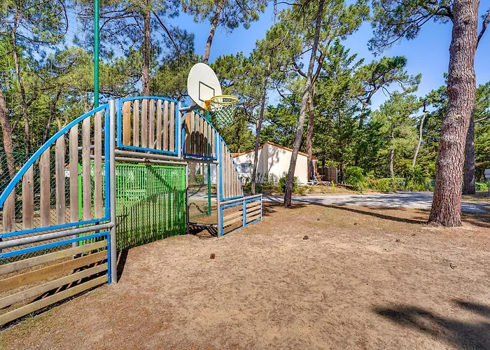 Stunning In Casa de Férias La Faute-sur-Mer