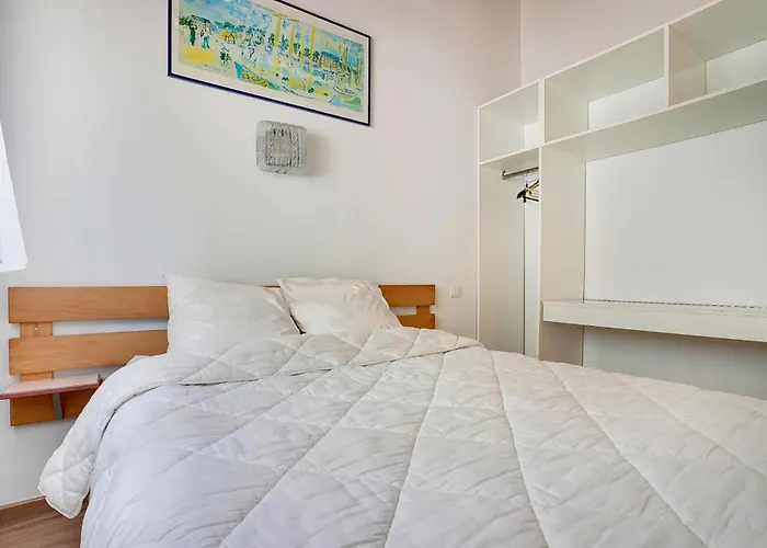 度假居 Stunning In 滨海拉福特