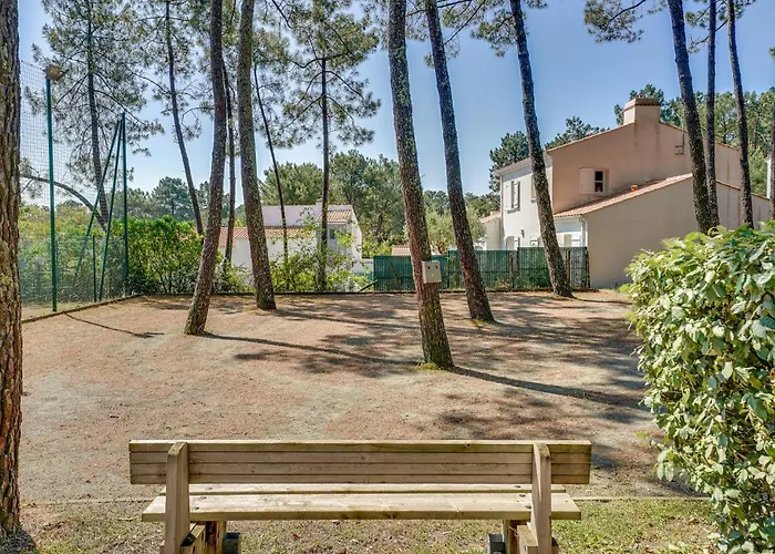 Stunning In 滨海拉福特